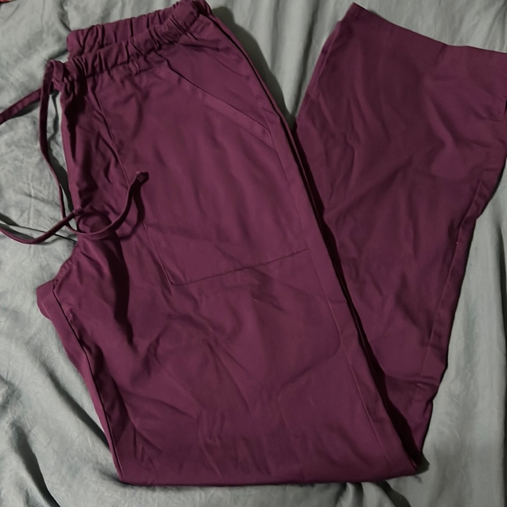 Purple Cherokee scrub bottom